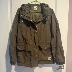 The North Face Women's Green wind Breaker Jacket